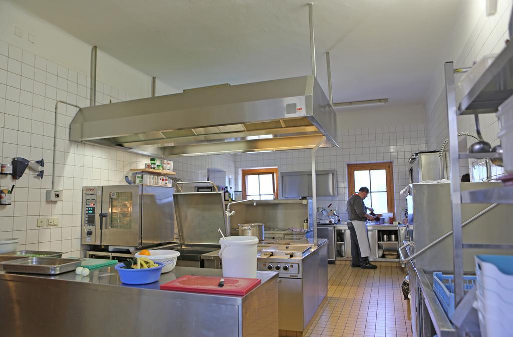Haus Der Begegnung Hotell Gosau Eksteriør bilde