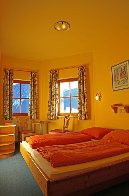 Haus Der Begegnung Hotell Gosau Eksteriør bilde